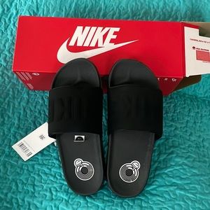 WMNS NIKE OFF COURT SLIDES
